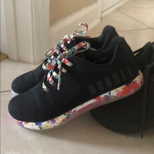 8.5 women’s nobull floral